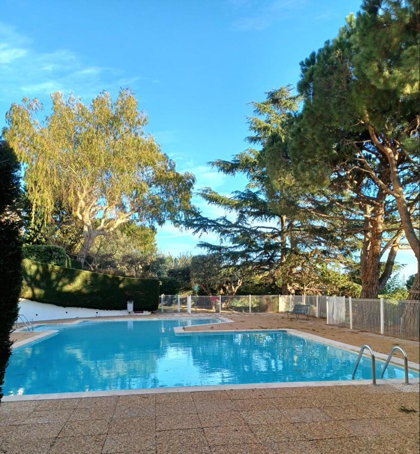 Studio A Nice Avec Piscine ภายนอก รูปภาพ